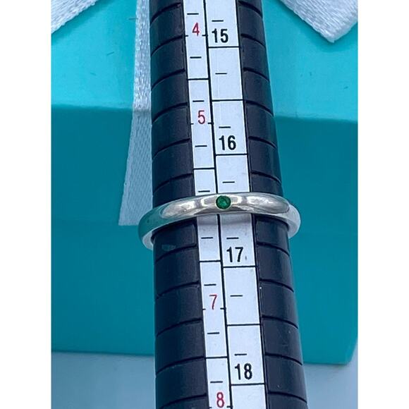 Tiffany & Co. Sterling Silver Emerald Stacking Band Ring – Size 6 - Picture 3 of 7